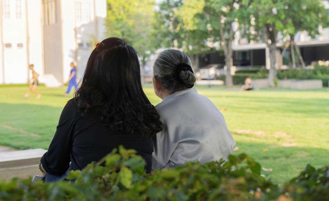 Signs-an-Elderly-Parent-Should-Not-Live-Alone-Anymore
